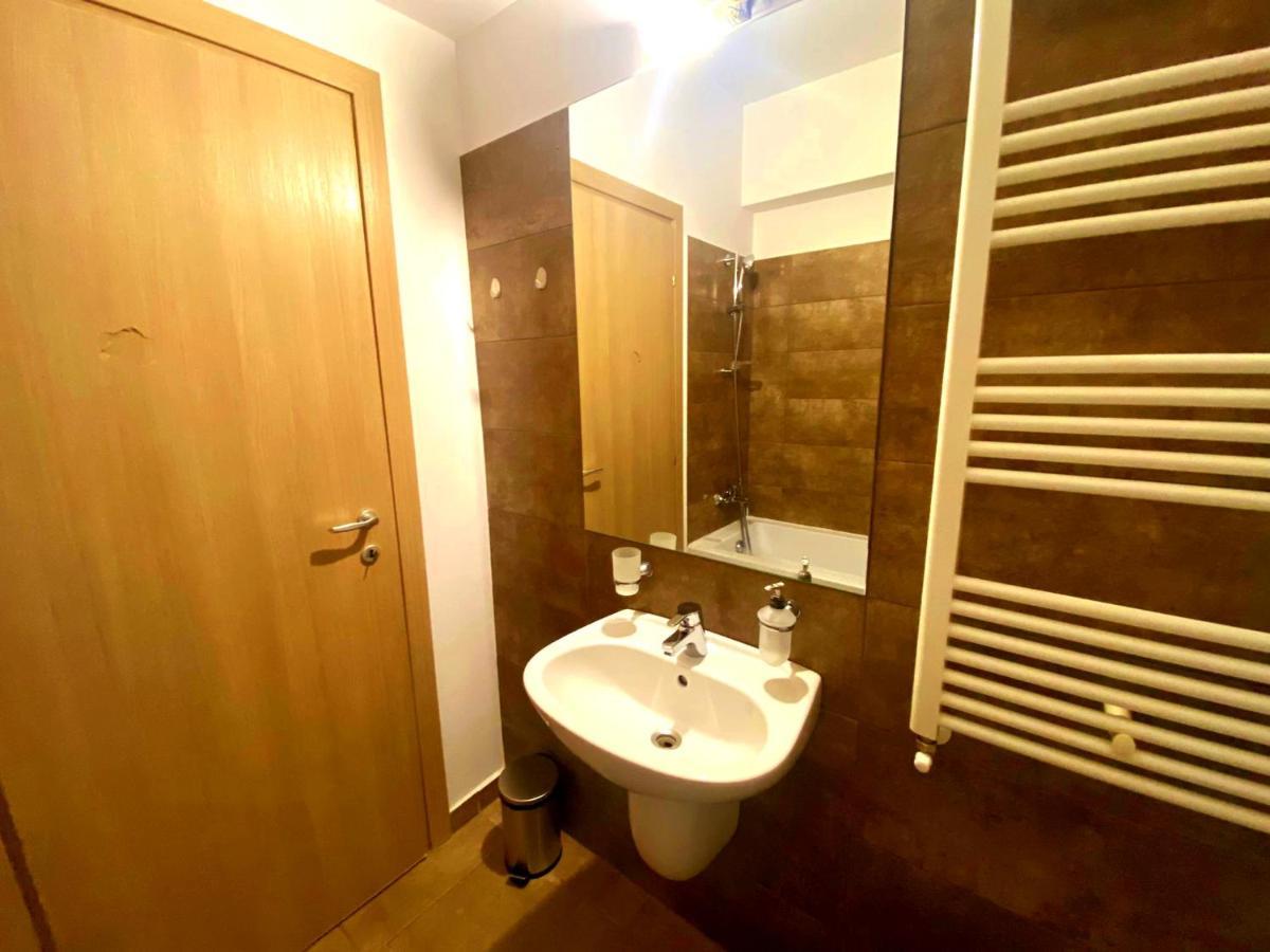 Bellagio - Cozy Apartment With Free Gym Bucarest Extérieur photo